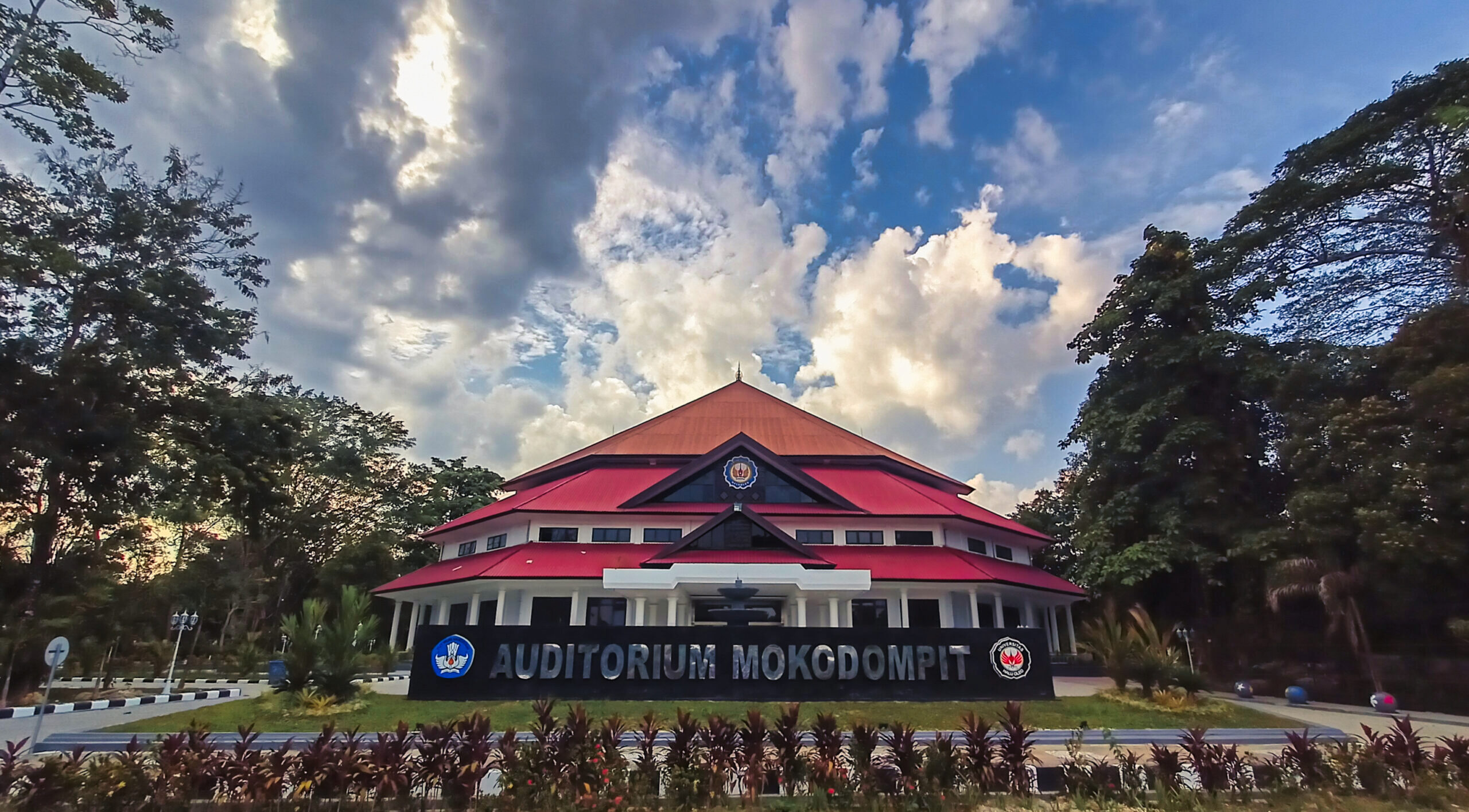 Dies Natalis ke-39 UHO: Inovasi di Tengah Pandemi