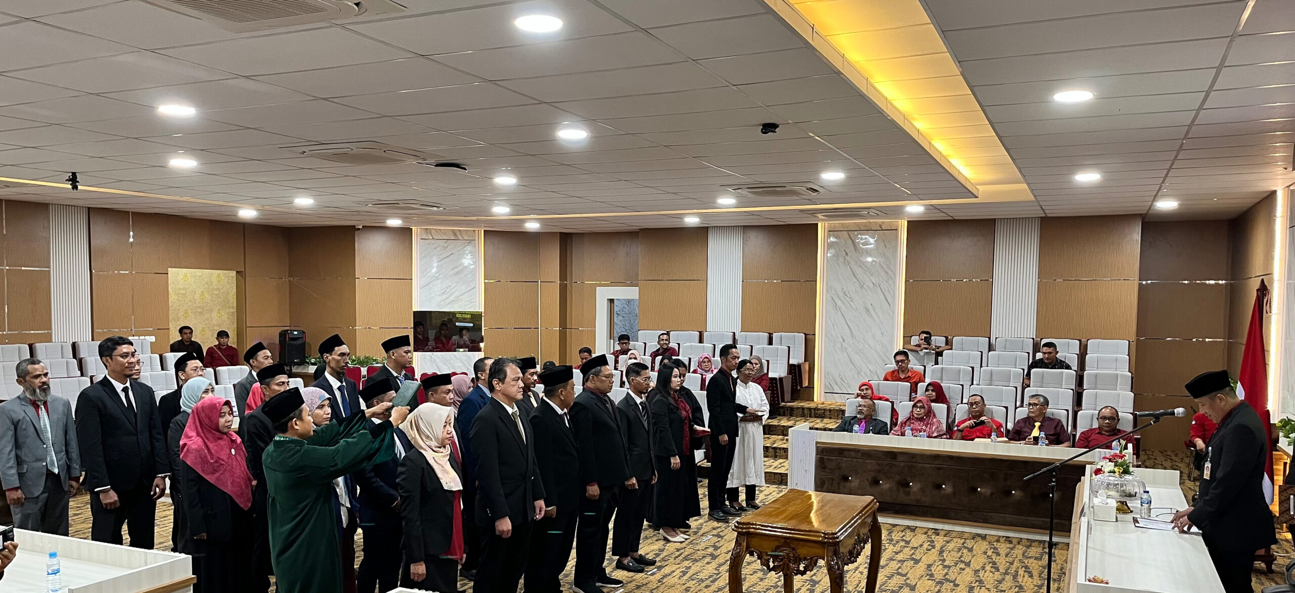 Pelantikan 28 Pejabat Non Struktural di Lingkup UHO