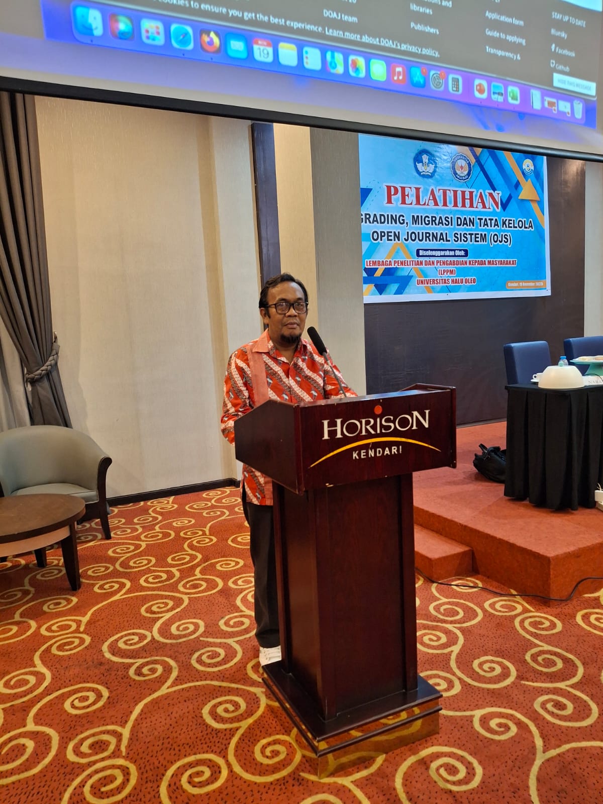 LPPM UHO SELENGGARAKAN PELATIHAN UPGRADING, MIGRASI, DAN TATA KELOLA OPEN JOURNAL SISTEM (OJS) TAHUN 2025