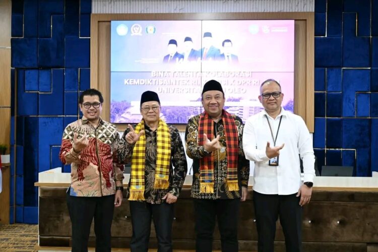 KEMDIKTISAINTEK, KOMISI X DPR RI, DAN UHO KOLABORASI BAHAS RUU SISDIKNAS